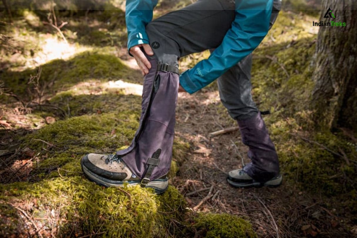 Waterproof winter gaiters for snow and slush