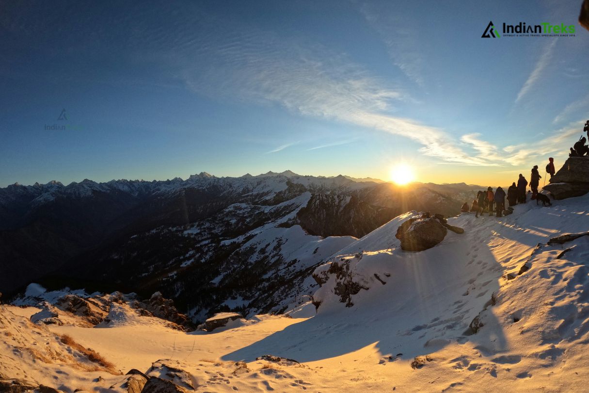 Kedarkantha Trek Summit in Snow