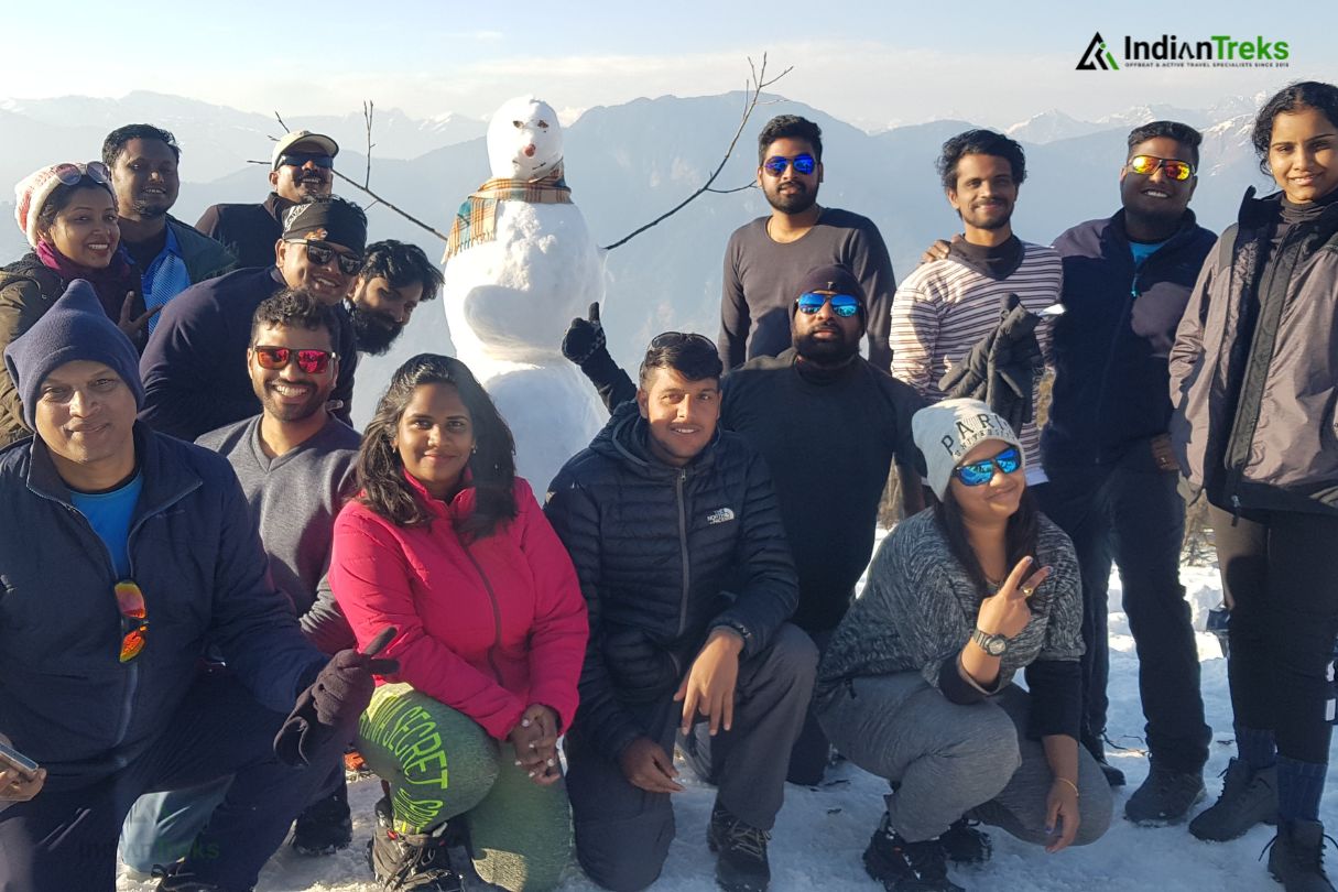Group Trekking in Snow Kedarkantha