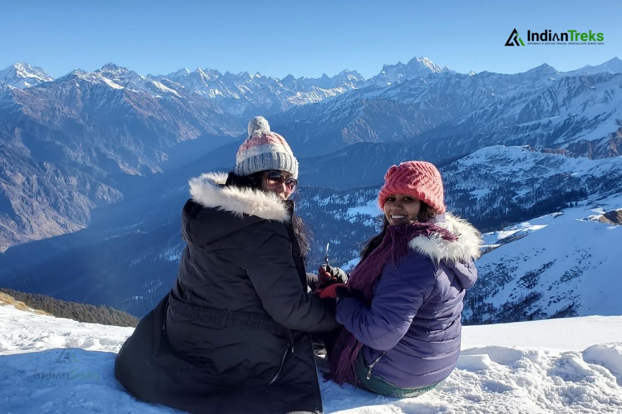 Kedarkantha Trek Summit in Snow